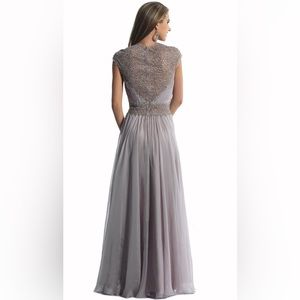 Dave and Johnny 497 (ONLY SIZE 14 TAUPE)